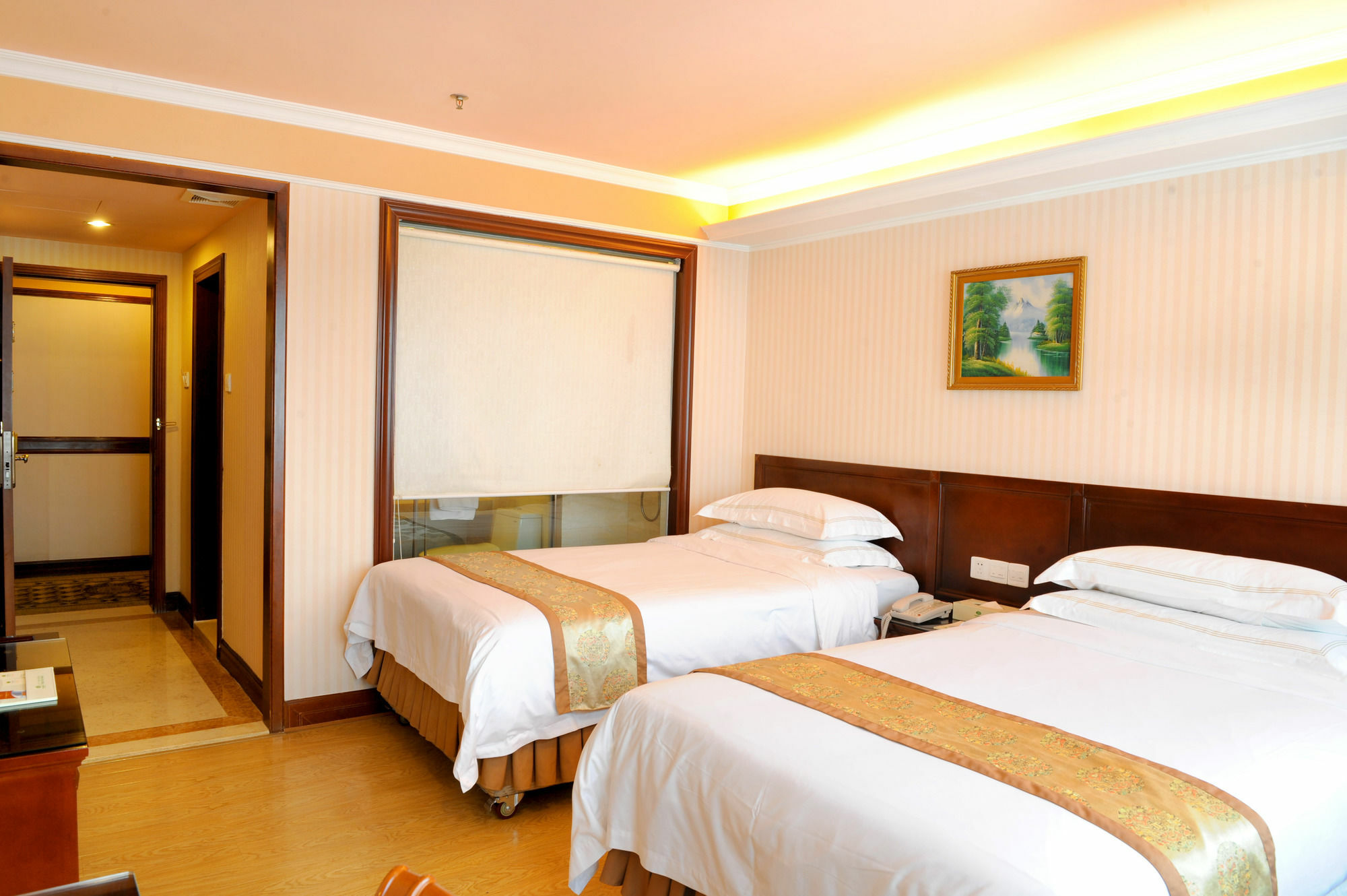 Vienna Hotel Shenzhen Haiwan Exterior photo